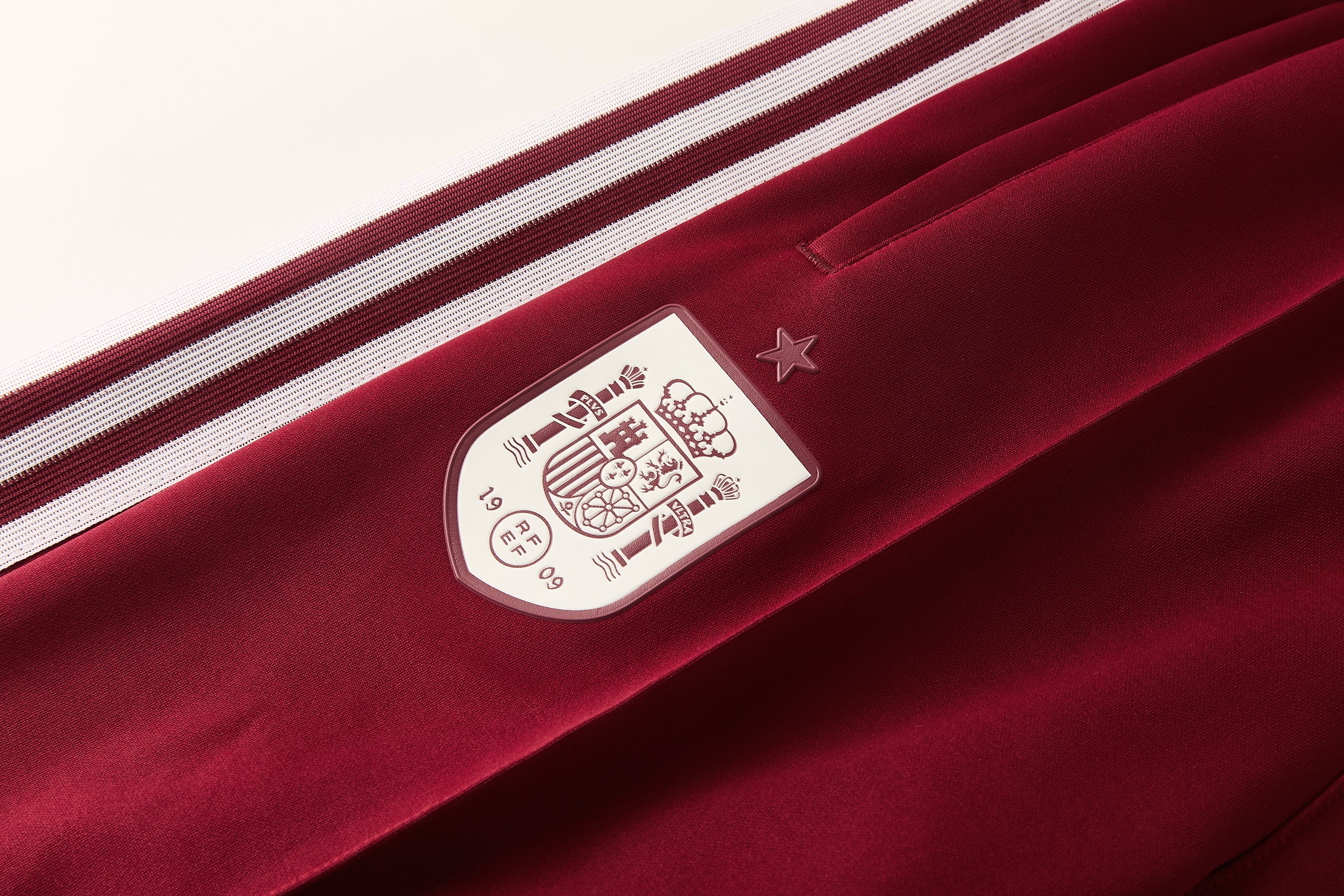 Spain 2026/27 Full Tracksuit