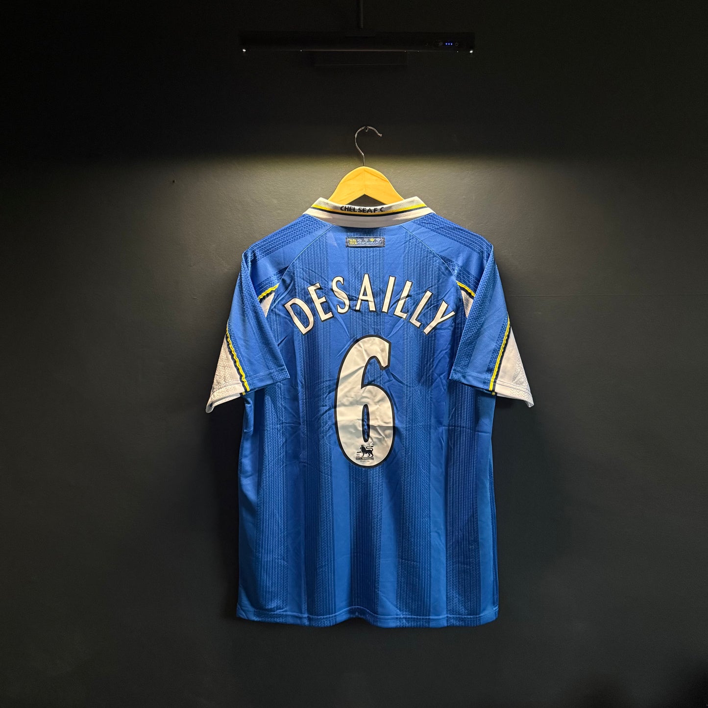 Chelsea 1997/98 'Desailly 6'