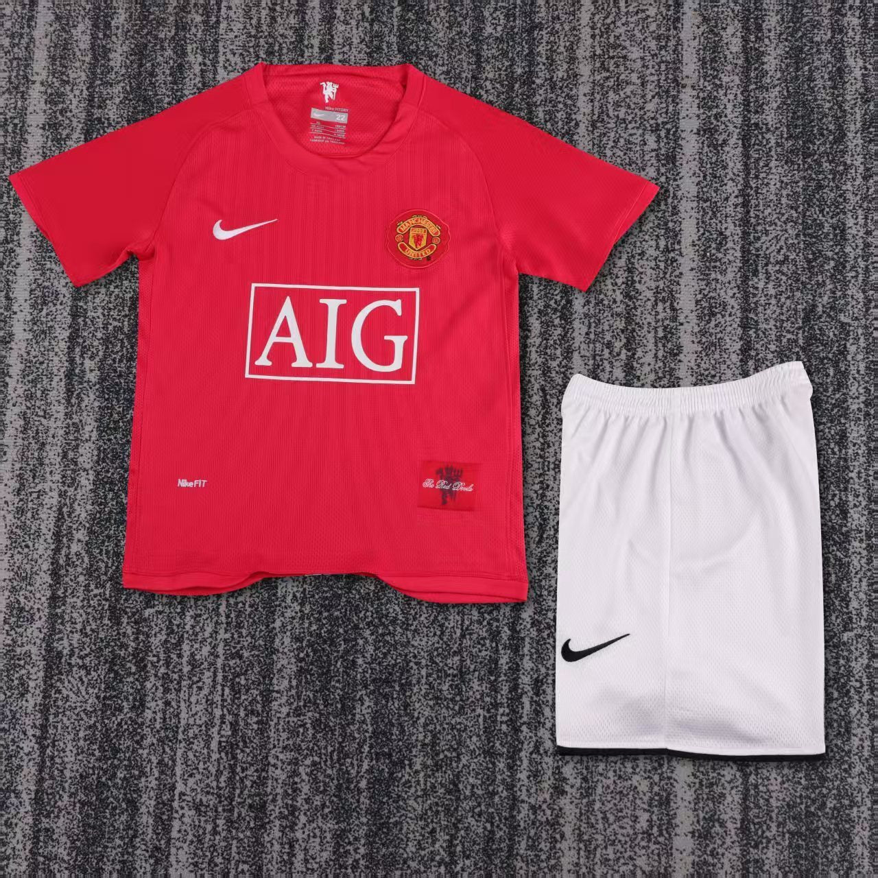 Kids Manchester United Retro Kit