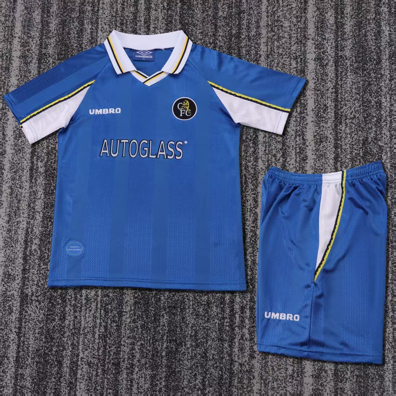 Kids Chelsea Retro Kit