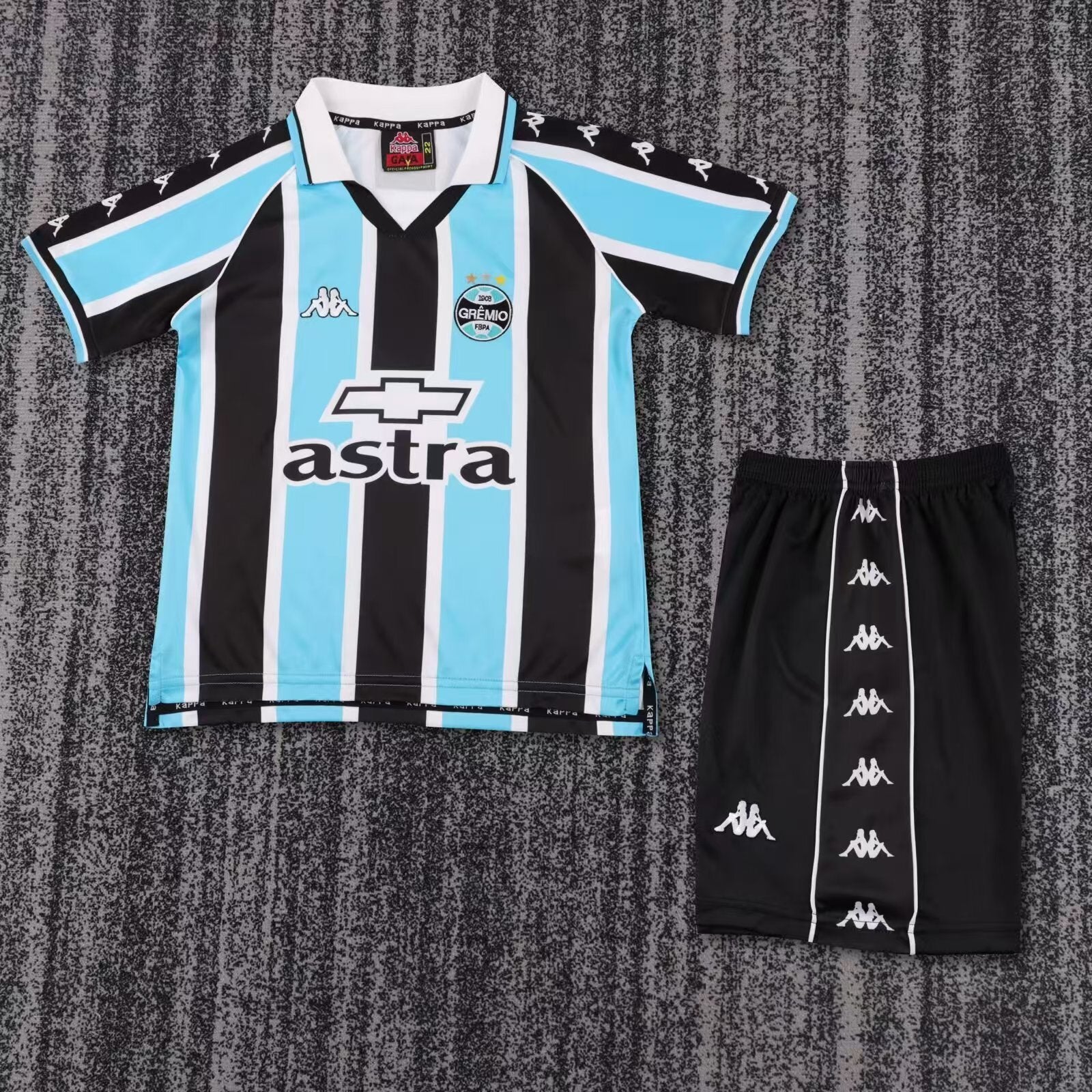 Kids Gremio Retro Kit
