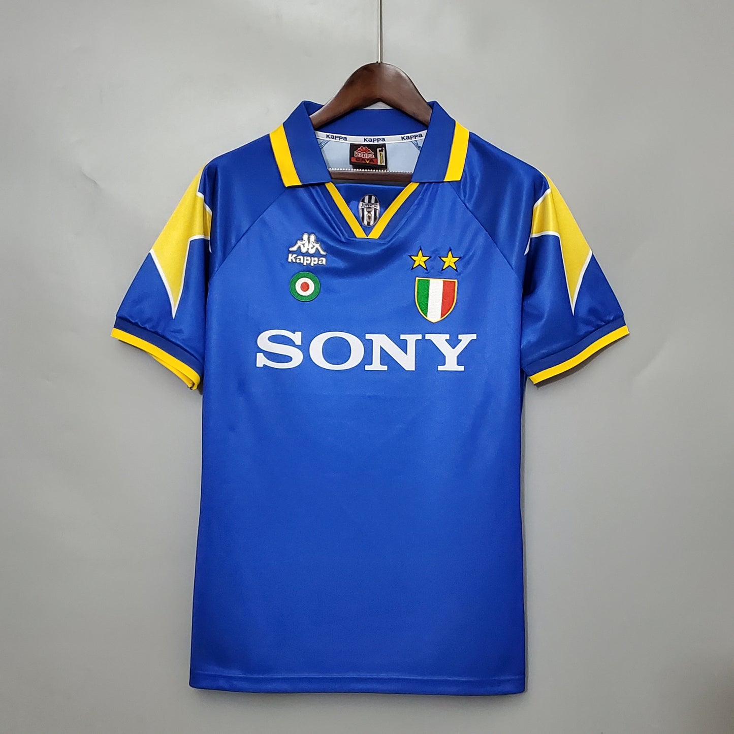 Juventus 95/97 Away Shirt