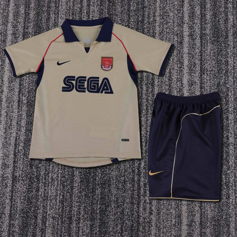 Arsenal 01/02 Away Kit