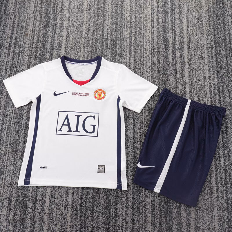 Kids Manchester United Retro Kit