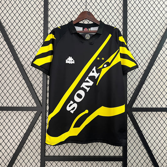 Juventus 96/97 Third Shirt