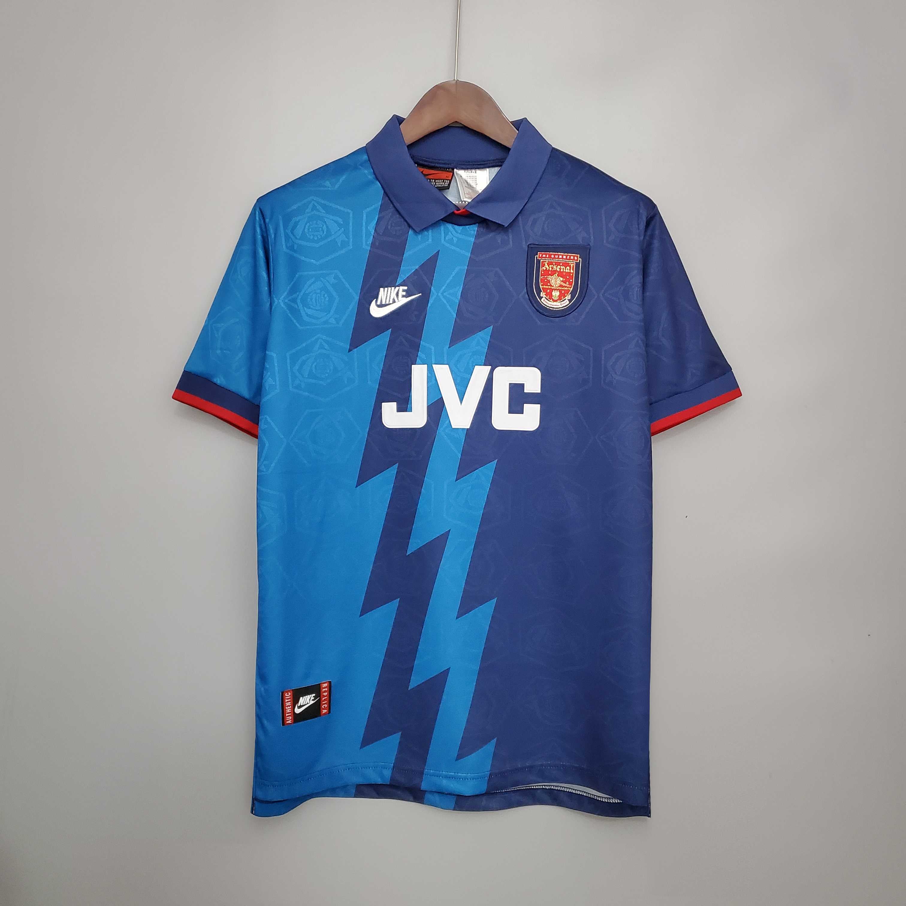 Arsenal + Bergkamp Retro